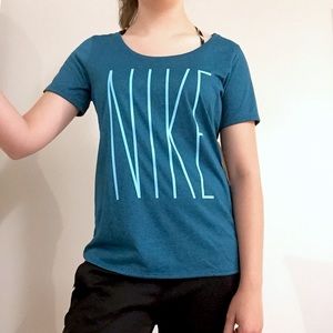 Nike Dri-Fit T-shirt💦